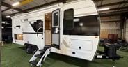 Review of the Winnebago Thrive 22MBH