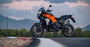 MY25-KTM-1390-SUPER-ADVENTURE-S-EVO-static6