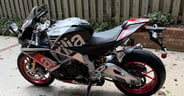 2016 Aprilia RSV4 RF Factory_2