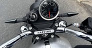 5.Maeving-RM2-Cockpit