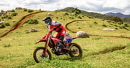 27 Honda CRF450RX_action_2