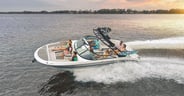 Sea Ray SDX 270 Surf Review