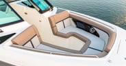 Boston Whaler 330 Vantage