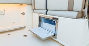 Boston-Whaler-330-Vantage-cockpit-refridgerator