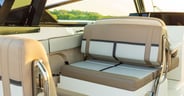 Boston Whaler 330 Vantage