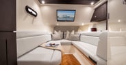 Boston Whaler 350 Realm
