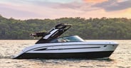Sea-Ray-230-SDX-Surf-hero-1