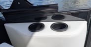 Bennington-23-M-Fastback-cupholder-detail