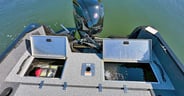 Lowe-FM1775-stern-deck-open