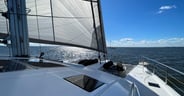 Xquisite-60-foredeck-from-aft