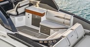 Sea Ray SLX 360