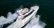 flybridge boats under 40 feet