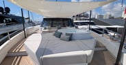 Azimut-Magellano-30M-bow-lounge-hot-tub